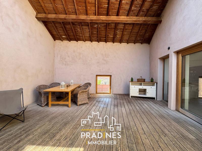 Appartement - 145 m² - 6 pièces