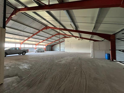 Local d'activité / Entrepôt - 1 445 m²