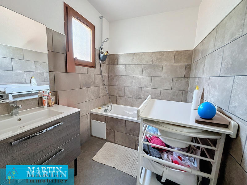 Villa - 182 m² - 6 pièces