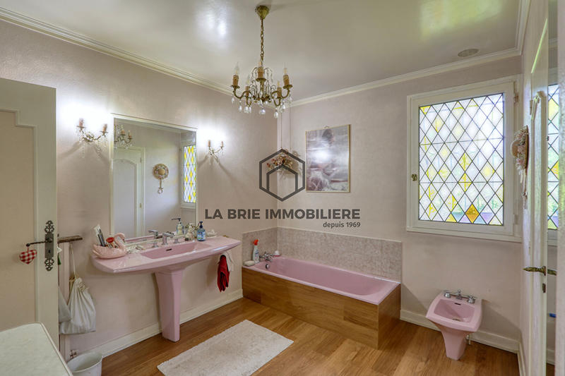 Maison - 122 m² - 5 pièces