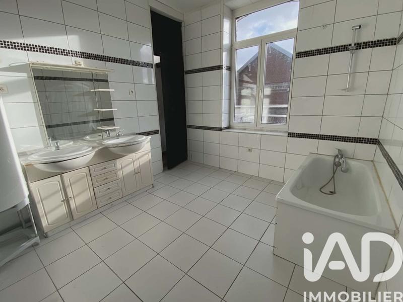 Maison - 104 m² - 4 pièces