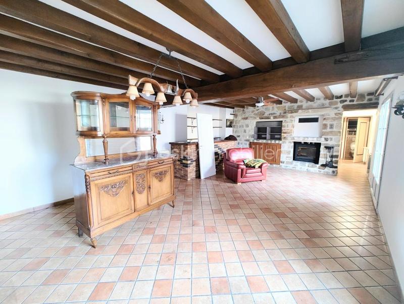 Maison en pierre - 140 m² - 4 pièces