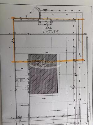 Local commercial - 350 m² - 1 pièce