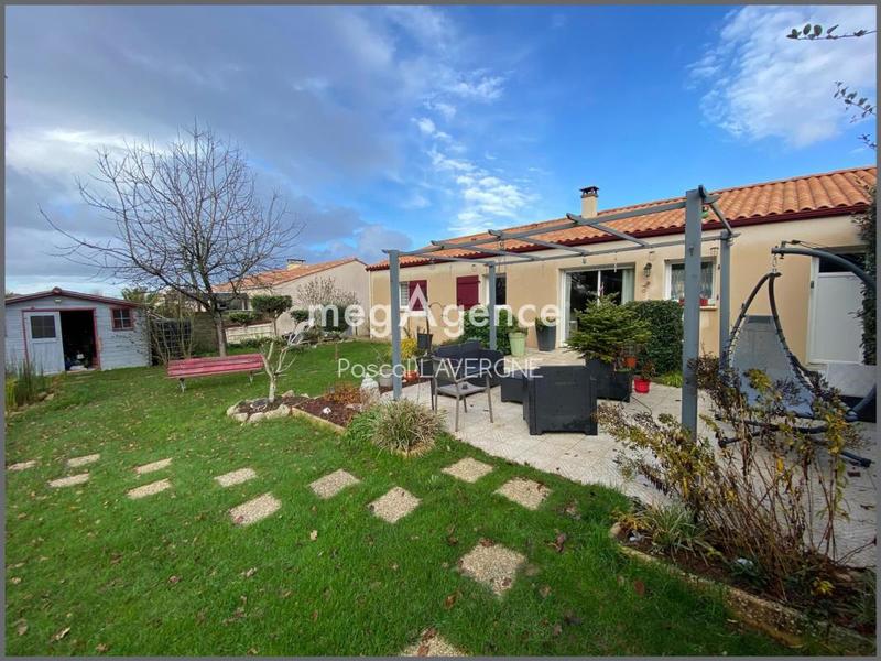 Maison - 90 m² - 5 pièces