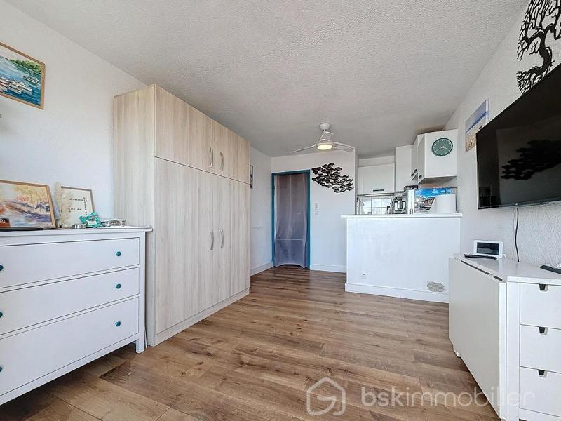 Studio - 25 m² - 1 pièce