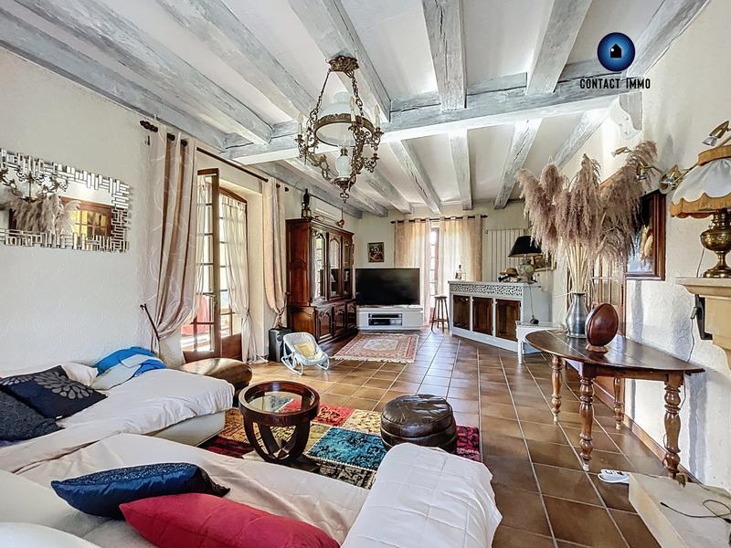 Maison traditionnelle - 190 m² - 6 pièces