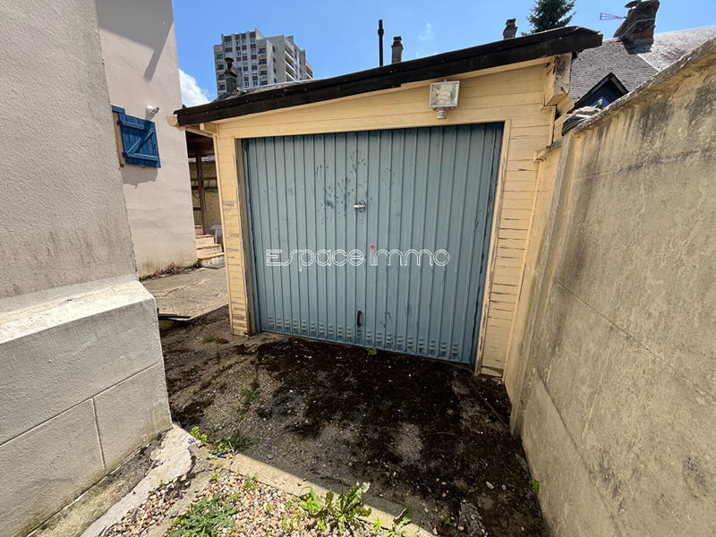 Maison - 93 m² - 4 pièces