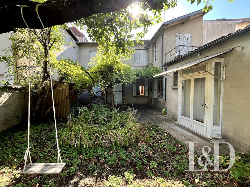 Maison ancienne - 199 m² - 7 pièces