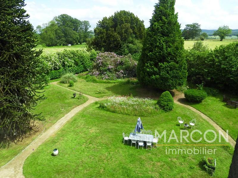 Maison - 320 m² - 10 pièces