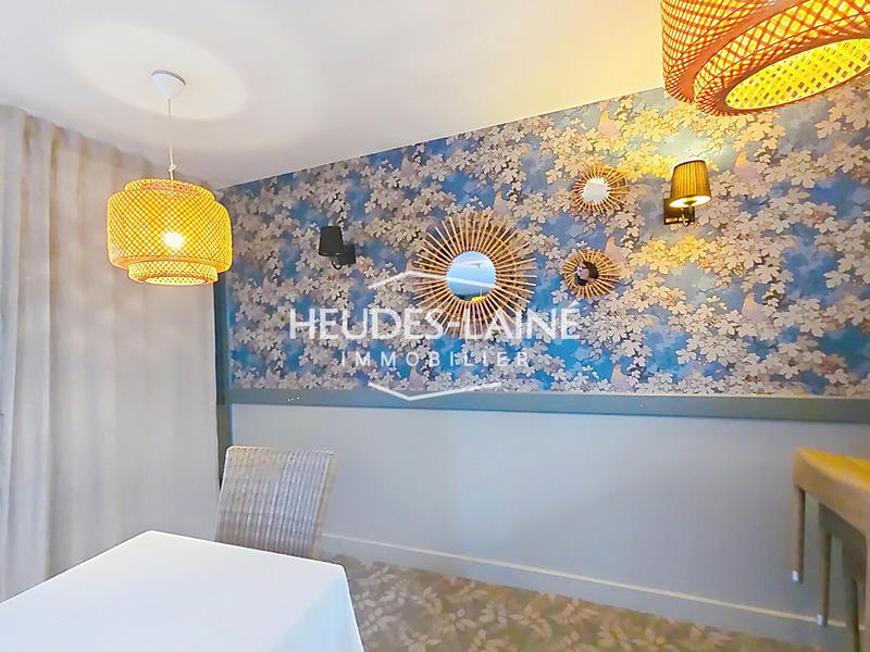 Maison - 250 m² - 5 pièces