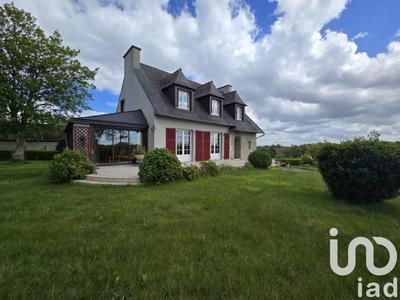 Maison - 185 m² - 8 pièces