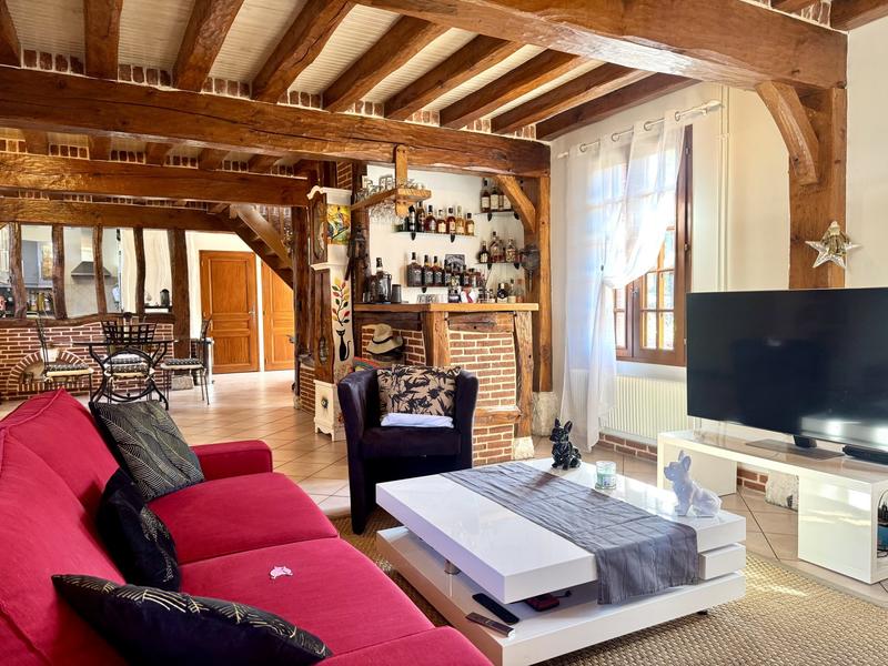 Maison traditionnelle - 155 m² - 5 pièces