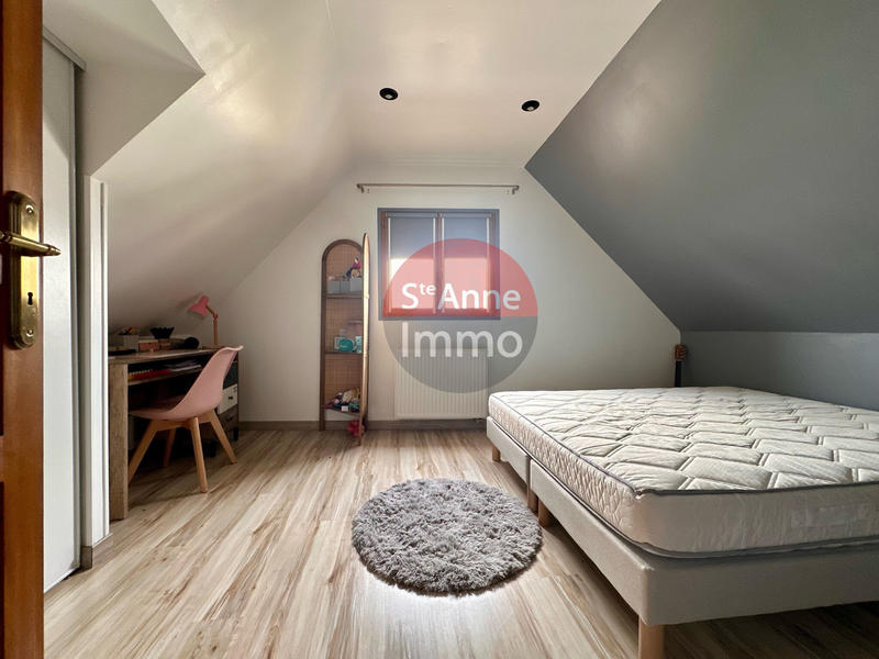 Maison - 210 m² - 8 pièces