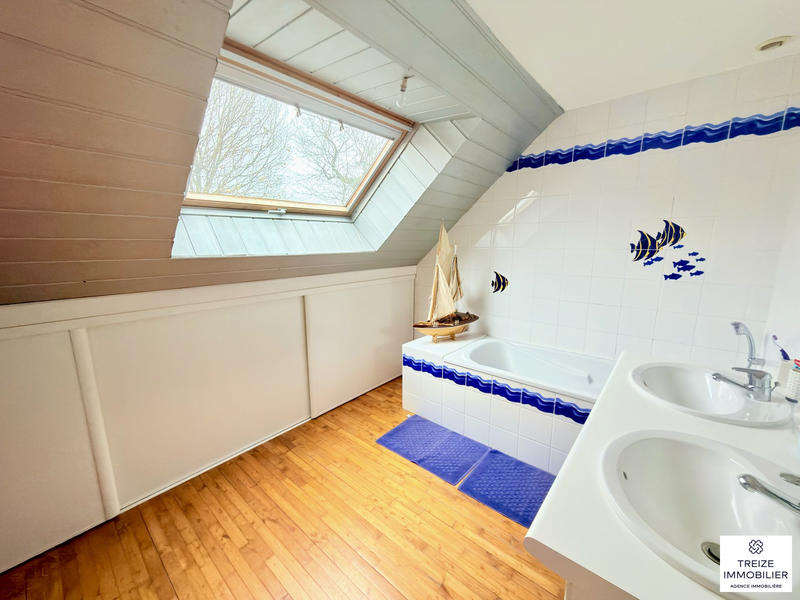 Maison - 178 m² - 6 pièces