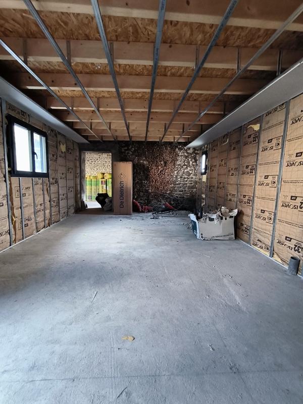 Maison ancienne - 200 m² - 1 pièce