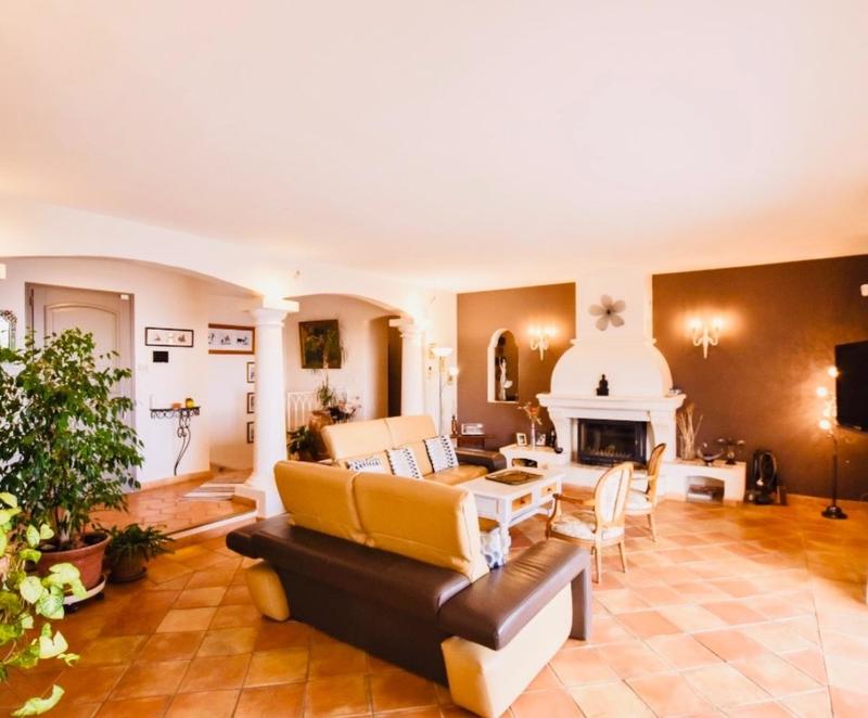 Maison - 160 m² - 7 pièces