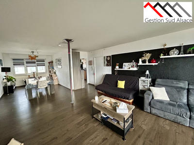 Appartement - 93 m² - 5 pièces