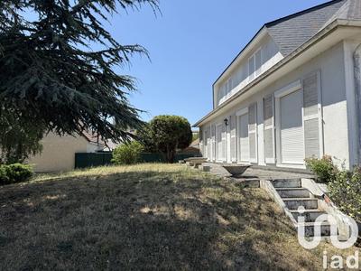 Maison - 166 m² - 6 pièces