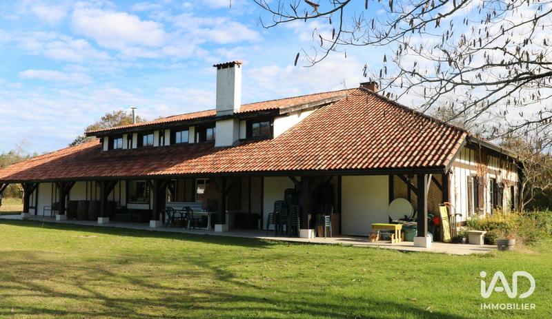 Maison - 430 m² - 15 pièces