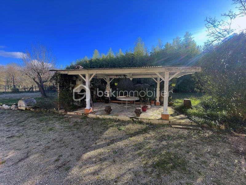 Corps de ferme - 334 m² - 6 pièces