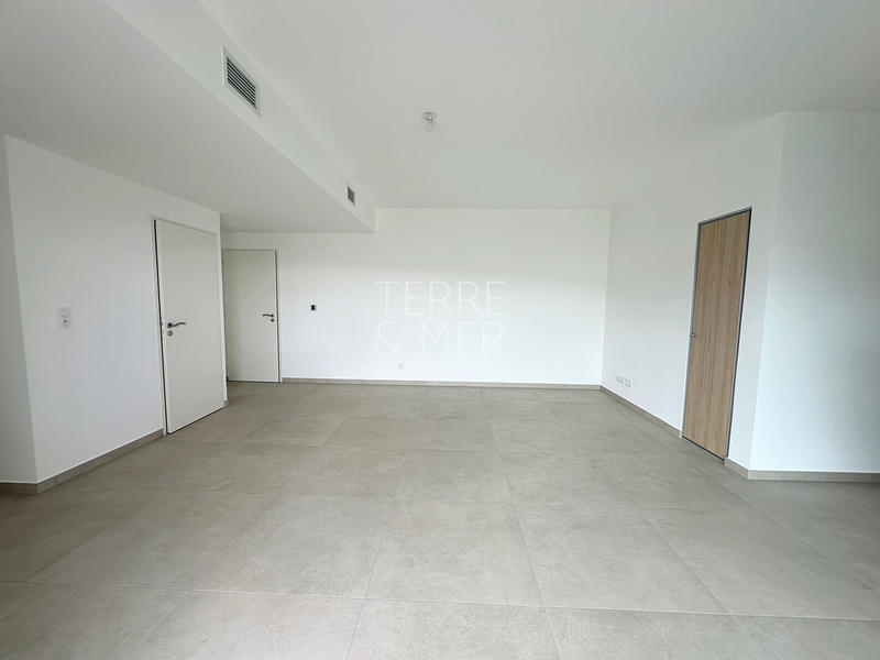 Appartement - 86 m² - 4 pièces