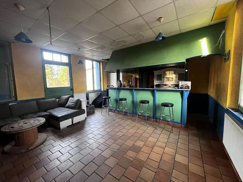 Maison - 178 m² - 10 pièces