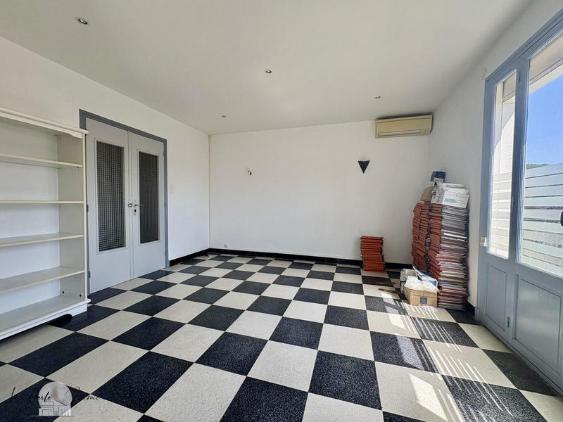 Villa - 180 m² - 7 pièces