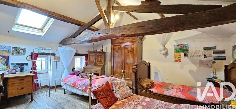 Maison - 197 m² - 8 pièces