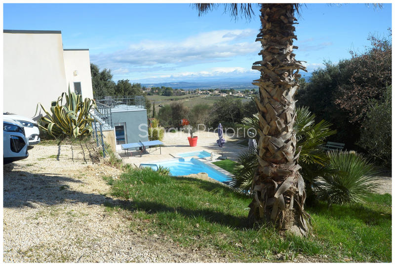 Villa - 240 m² - 9 pièces