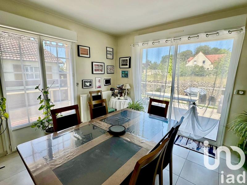 Maison - 185 m² - 8 pièces