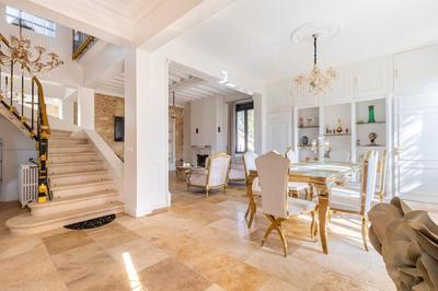 Château - 900 m² - 25 pièces