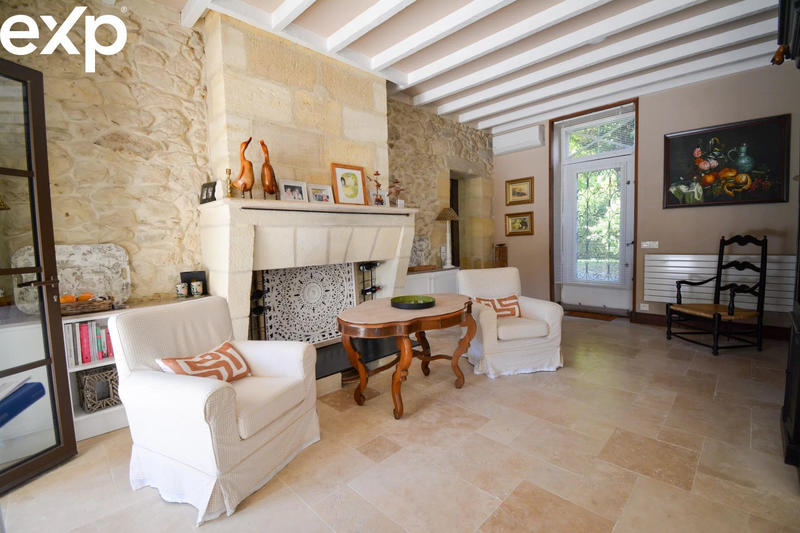 Maison - 300 m² - 9 pièces