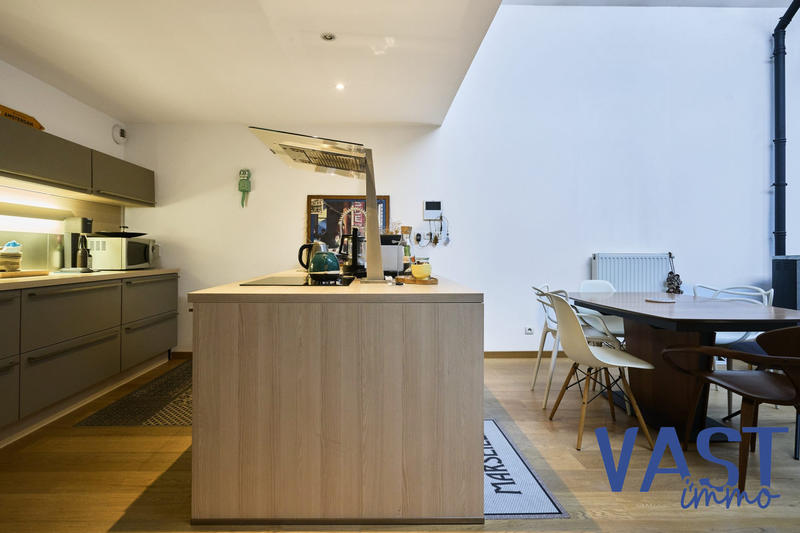 Loft - 127 m² - 4 pièces