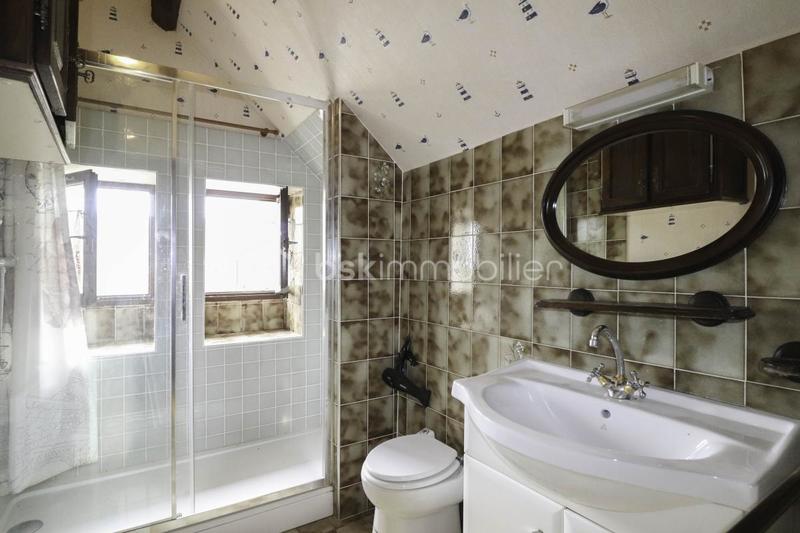 Maison - 96 m² - 5 pièces