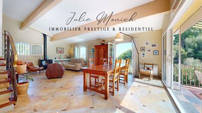 Maison - 170 m² - 6 pièces