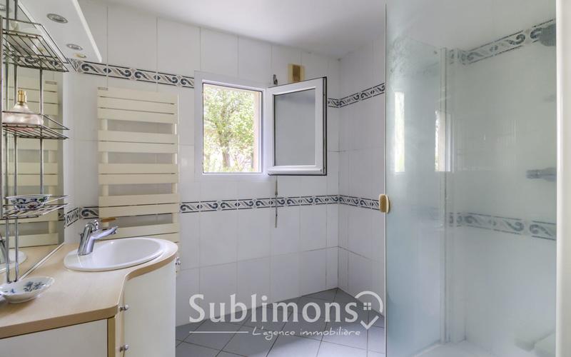 Maison contemporaine - 140 m² - 5 pièces