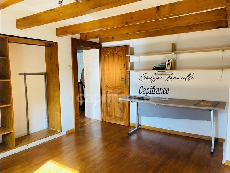 Maison - 181 m² - 6 pièces