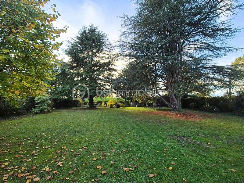 Maison traditionnelle - 136 m² - 6 pièces