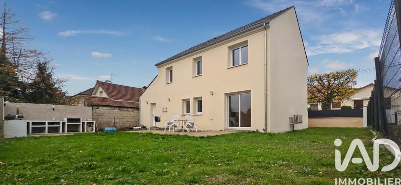 Maison - 110 m² - 4 pièces