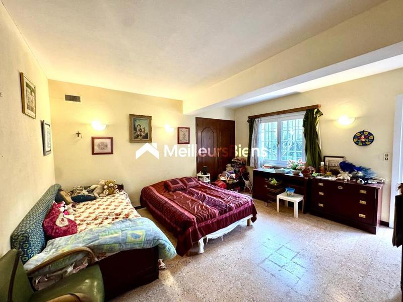 Maison - 185 m² - 7 pièces