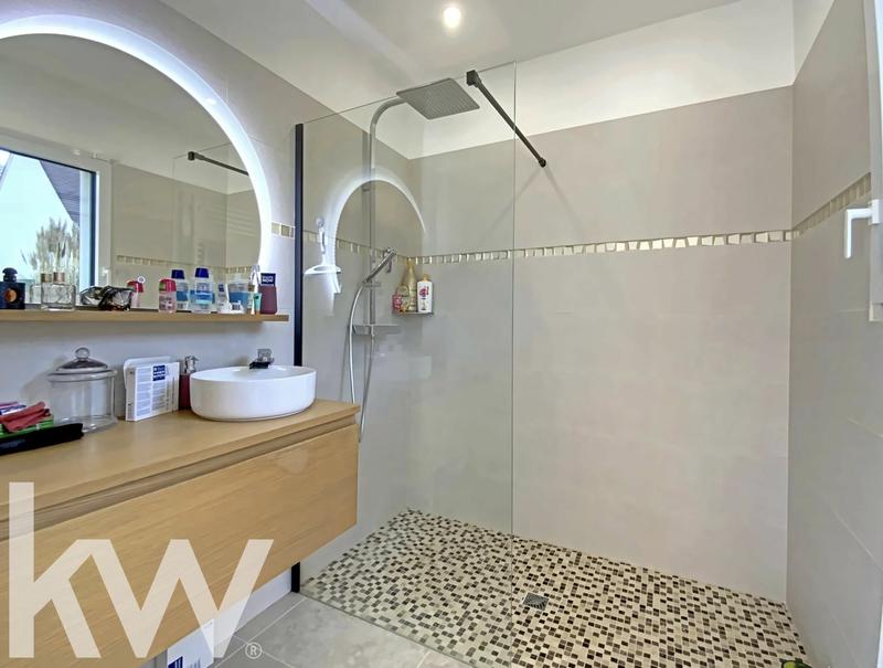 Maison - 142 m² - 5 pièces