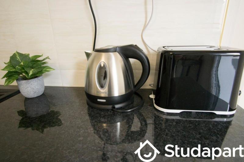 Chambre - 13 m² - 1 pièce