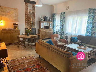 Maison - 186 m² - 8 pièces