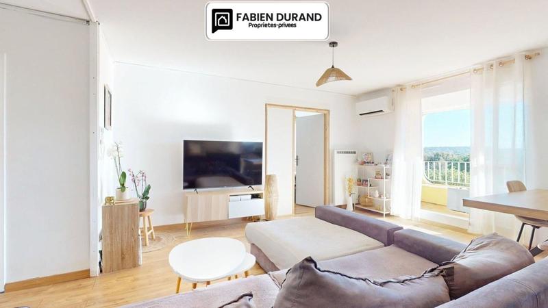 Appartement - 80 m² - 4 pièces