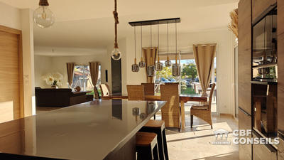 Maison - 154 m² - 6 pièces