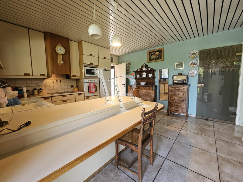 Maison - 286 m² - 8 pièces