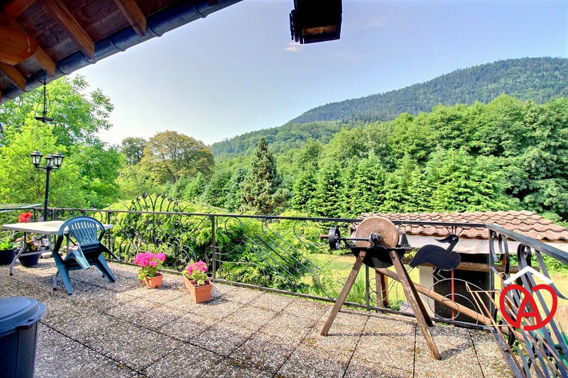 Maison ancienne - 220 m² - 7 pièces