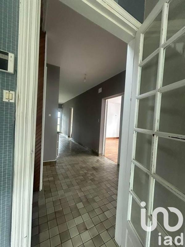 Maison - 222 m² - 12 pièces