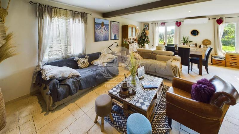 Villa - 163 m² - 5 pièces