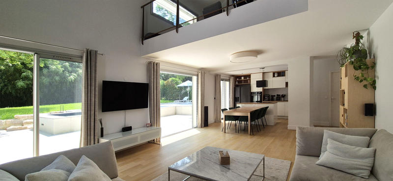 Maison - 148 m² - 6 pièces